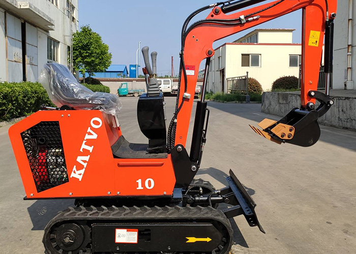 凱迪沃10型小型家用多功能挖掘機可以做什么,有什么優(yōu)點